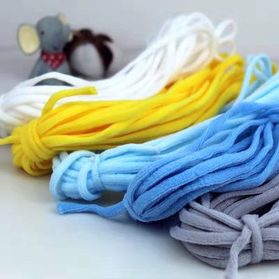 A orelha elástica muito macia dá laços na faixa para a orelha da máscara protetora que pendura 5mm 6mm